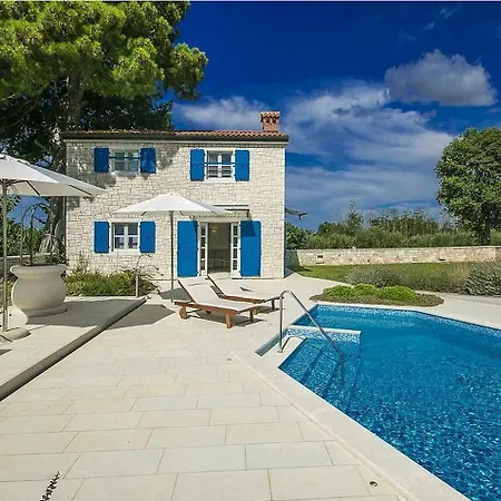 Σπίτι διακοπών Traumhafte Istrische Steinvilla Mit Privatpool, Hydromassageecke, Aussendusche, Bbq