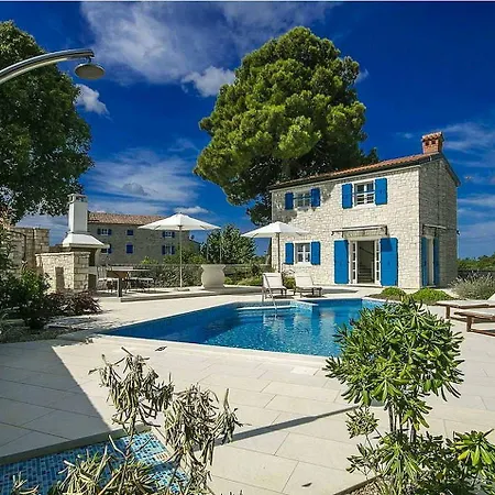 Traumhafte Istrische Steinvilla Mit Privatpool, Hydromassageecke, Aussendusche, Bbq * Sveti Lovreč Pazenatički